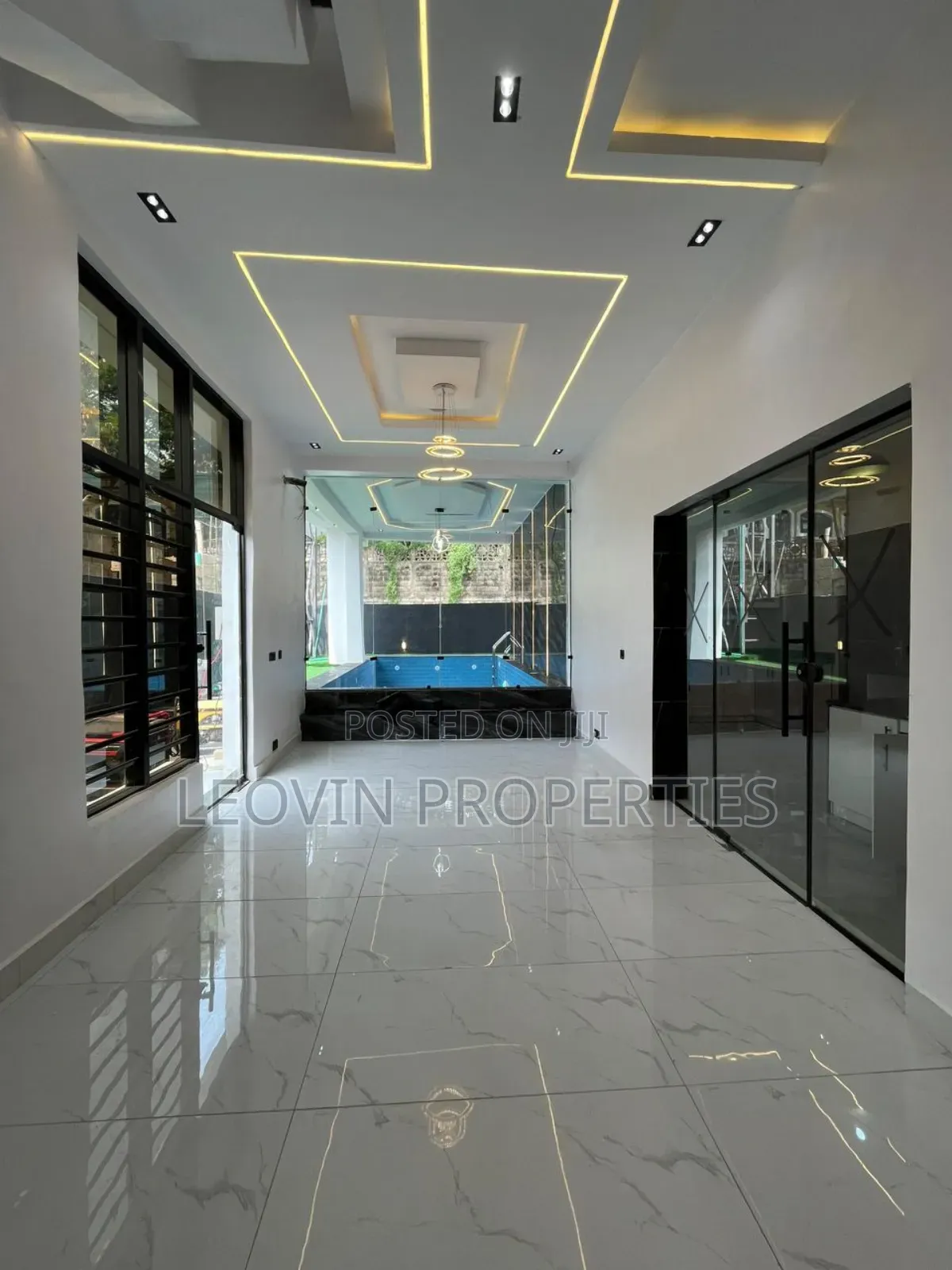 6bdrm Duplex in Chevron Luxury, Lekki Expressway for sale in Lekki Expressway