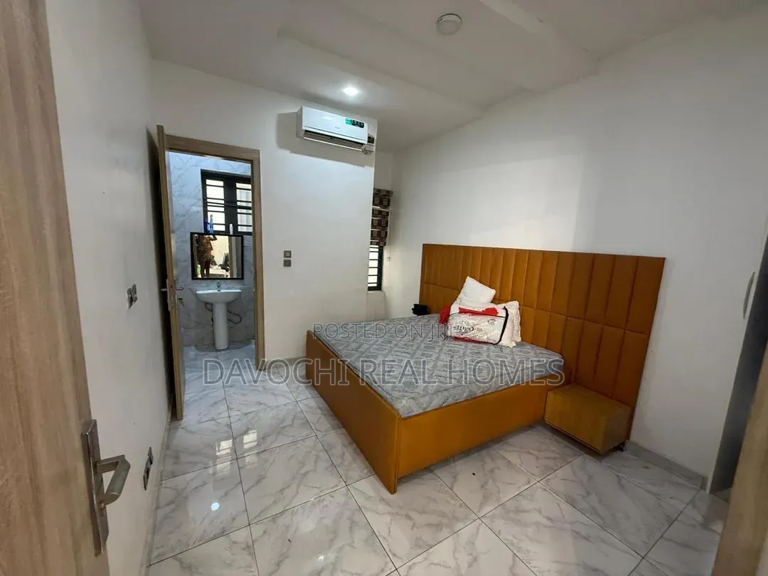 4bdrm Duplex in Lekki Phase 1 for rent in Lekki Phase 1