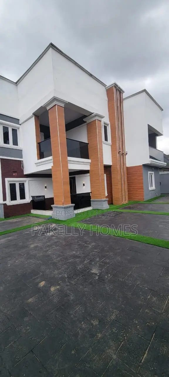 6 Bedroom Modern Duplex in GRA Phase 1