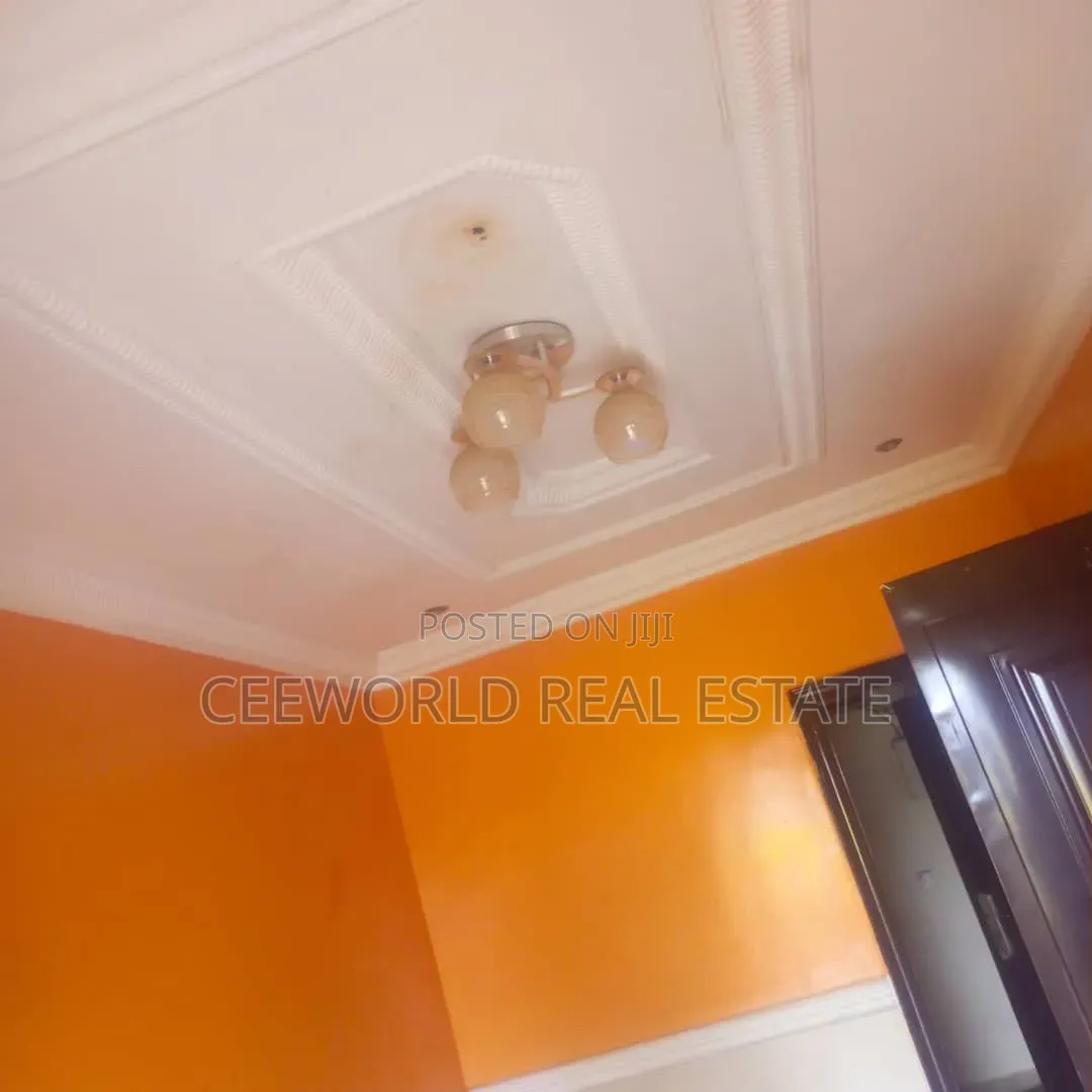 3bdrm Bungalow in Odeku Estate, Akala Express for rent in Akala Express