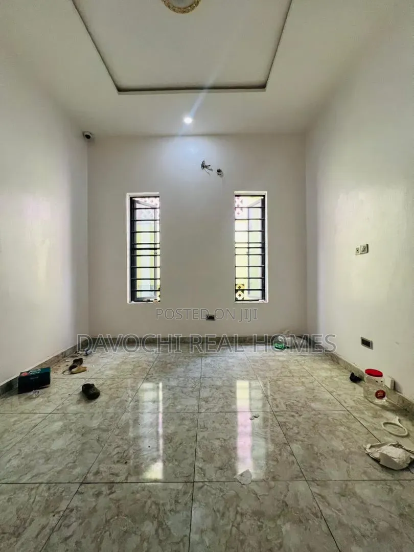 4bdrm Duplex in Lekki Phase 1 for rent in Lekki Phase 1