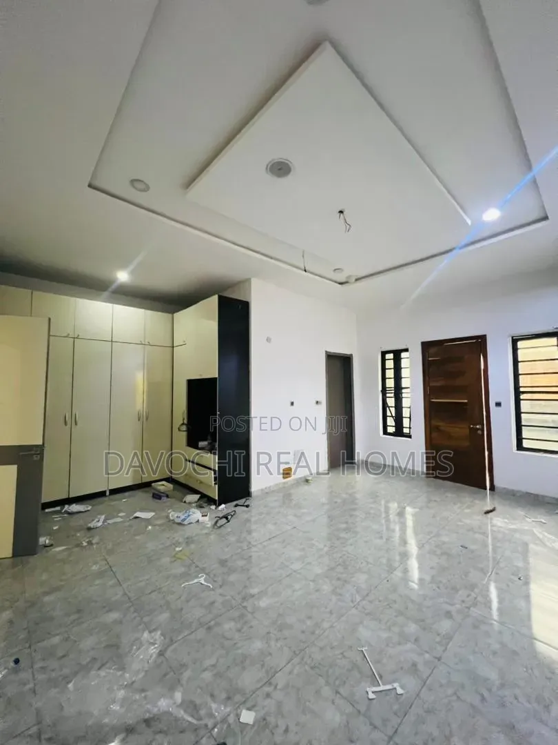 4bdrm Duplex in Lekki Phase 1 for rent in Lekki Phase 1