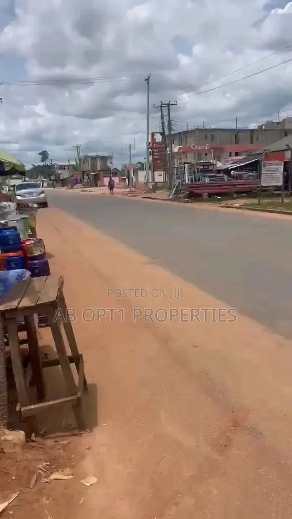 50ft by 100ft Along Egbiri/Okhuoromi Road for Sale in Benin City