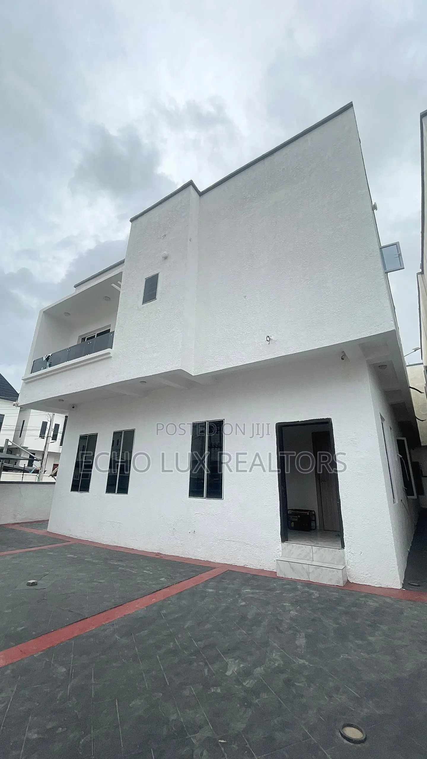 Furnished 5bdrm Duplex in Ikota for rent in Ikota