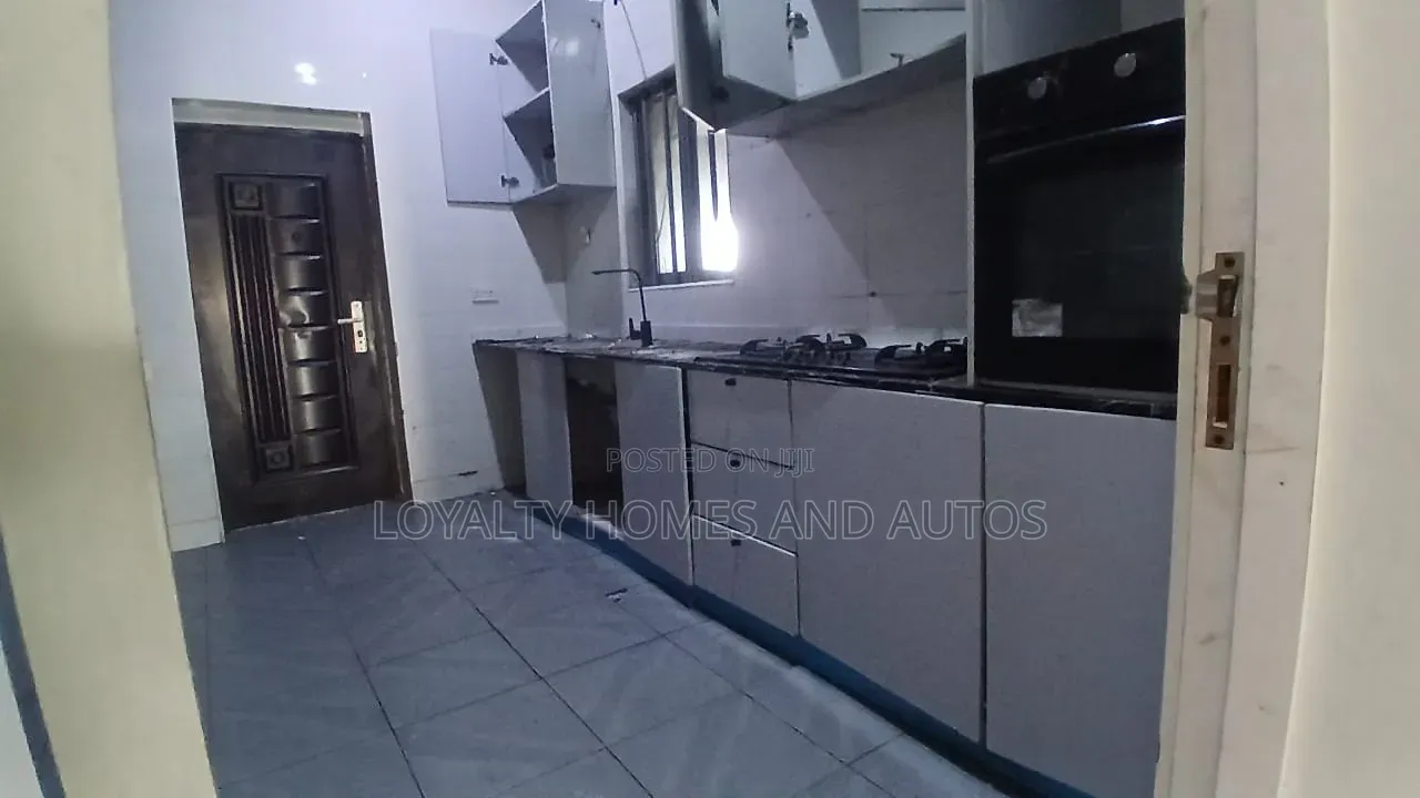 3bdrm House in Lekki Phase 1 for rent in Lekki Phase 1