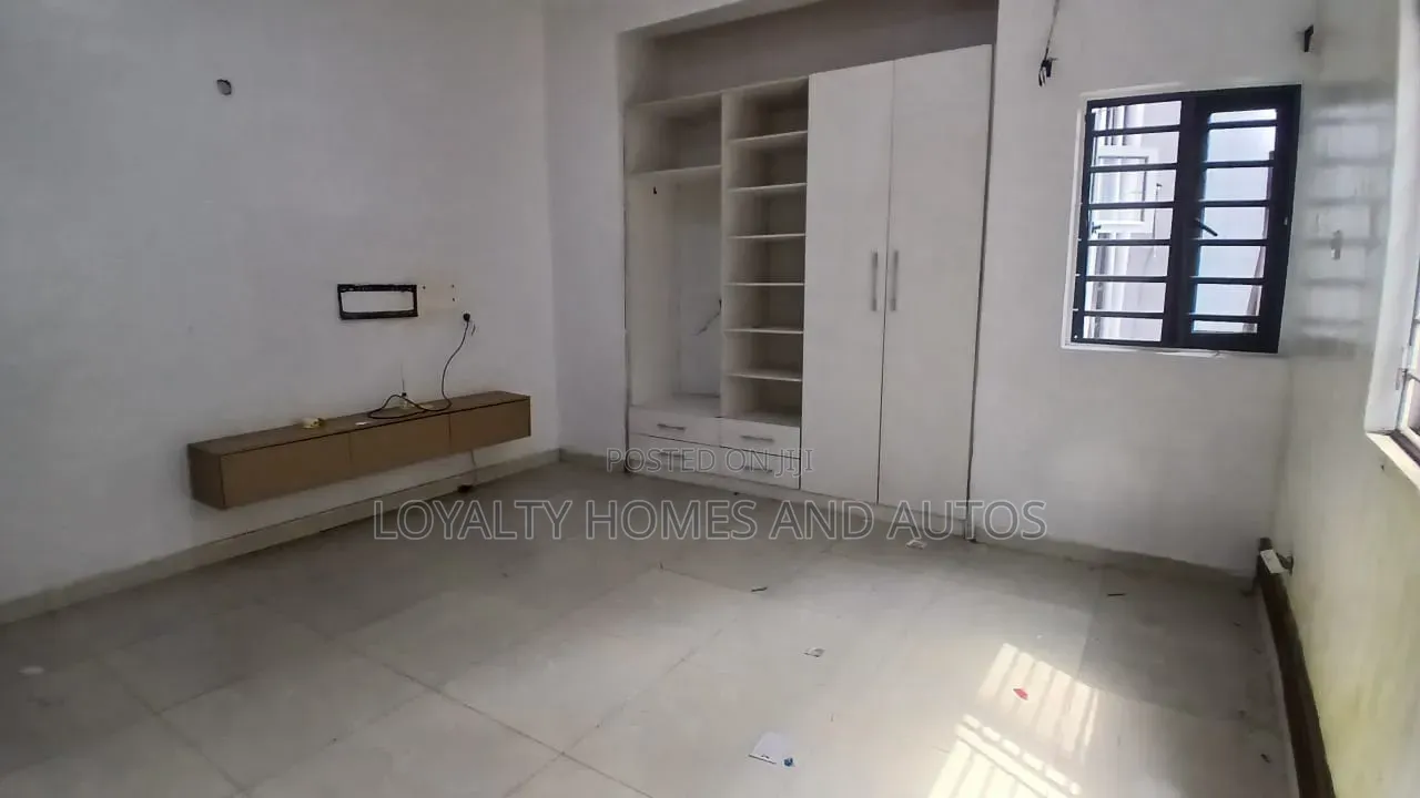 3bdrm House in Lekki Phase 1 for rent in Lekki Phase 1