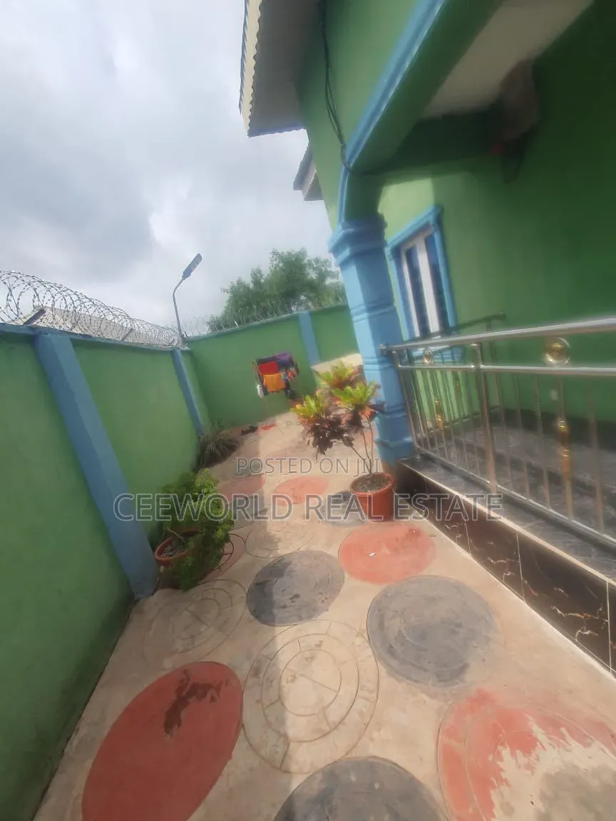 3bdrm Bungalow in Moganna Estate Elebu, Akala Express for rent in Akala Express