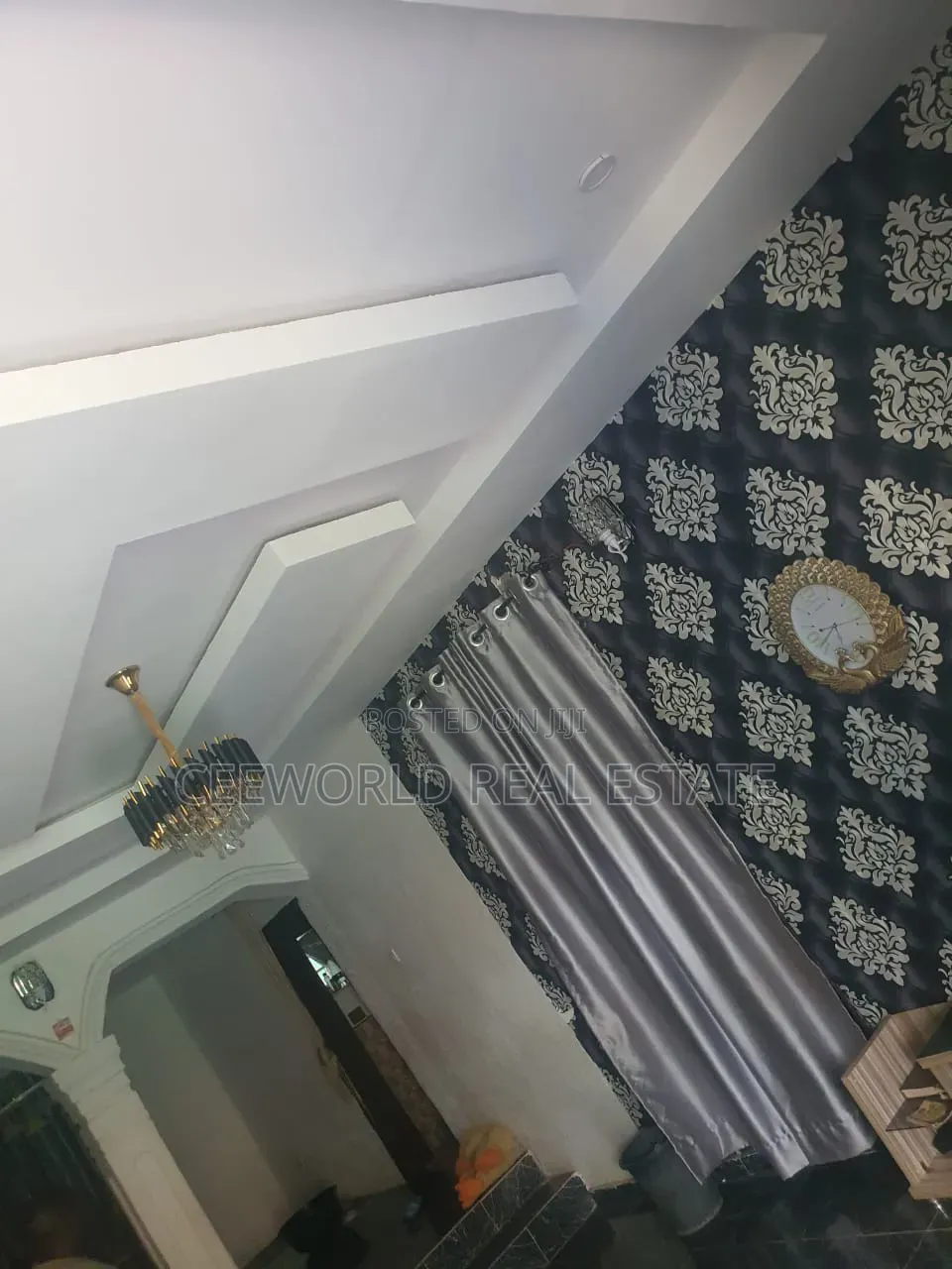 3bdrm Bungalow in Moganna Estate Elebu, Akala Express for rent in Akala Express