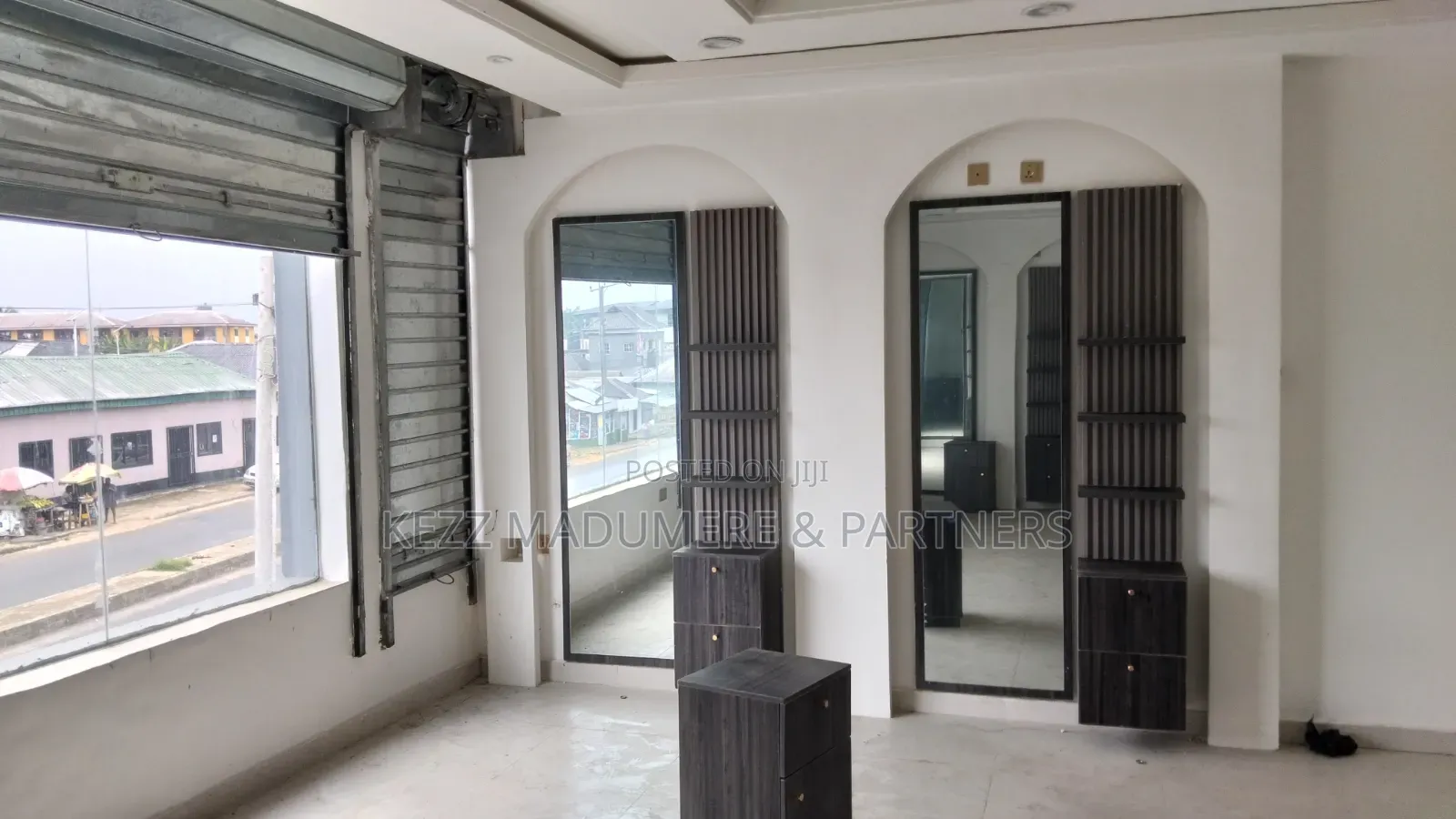 To Let : Semi Furnished 1st Floor Shop at Choba in Choba