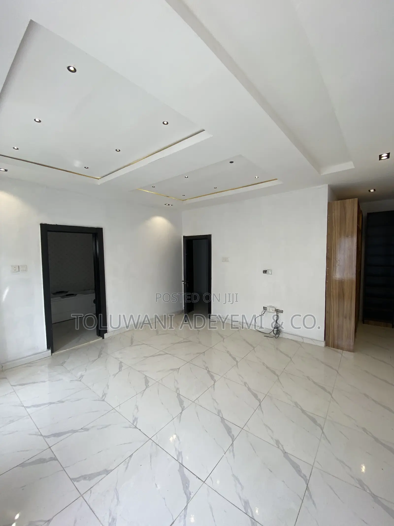 4bdrm Townhouse / Terrace in Ajah, Lekki, Abraham Adesanya Estate in Abraham Adesanya Estate