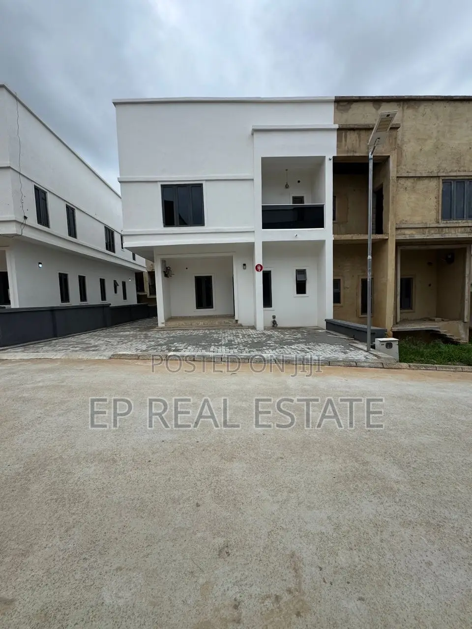 4bdrm Duplex in Apo District for rent in Apo District