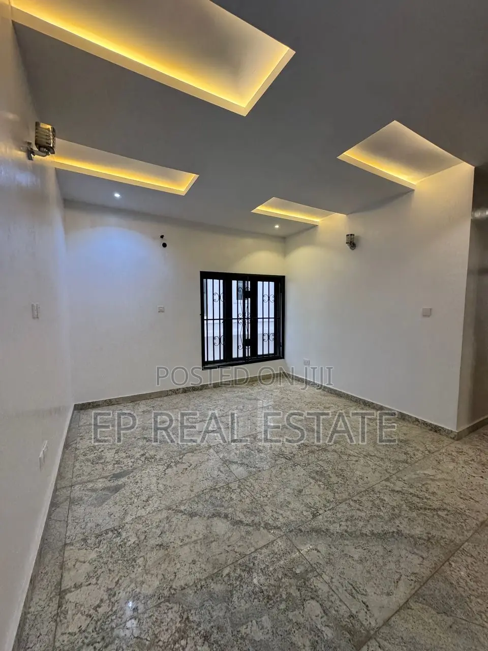 4bdrm Duplex in Apo District for rent in Apo District
