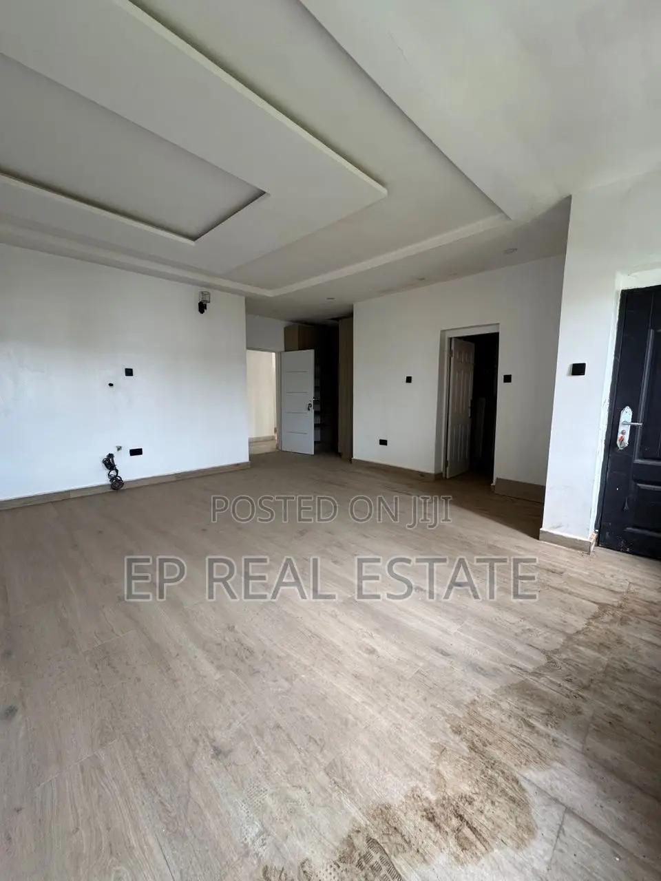 5bdrm Duplex in Apo District for sale in Apo District