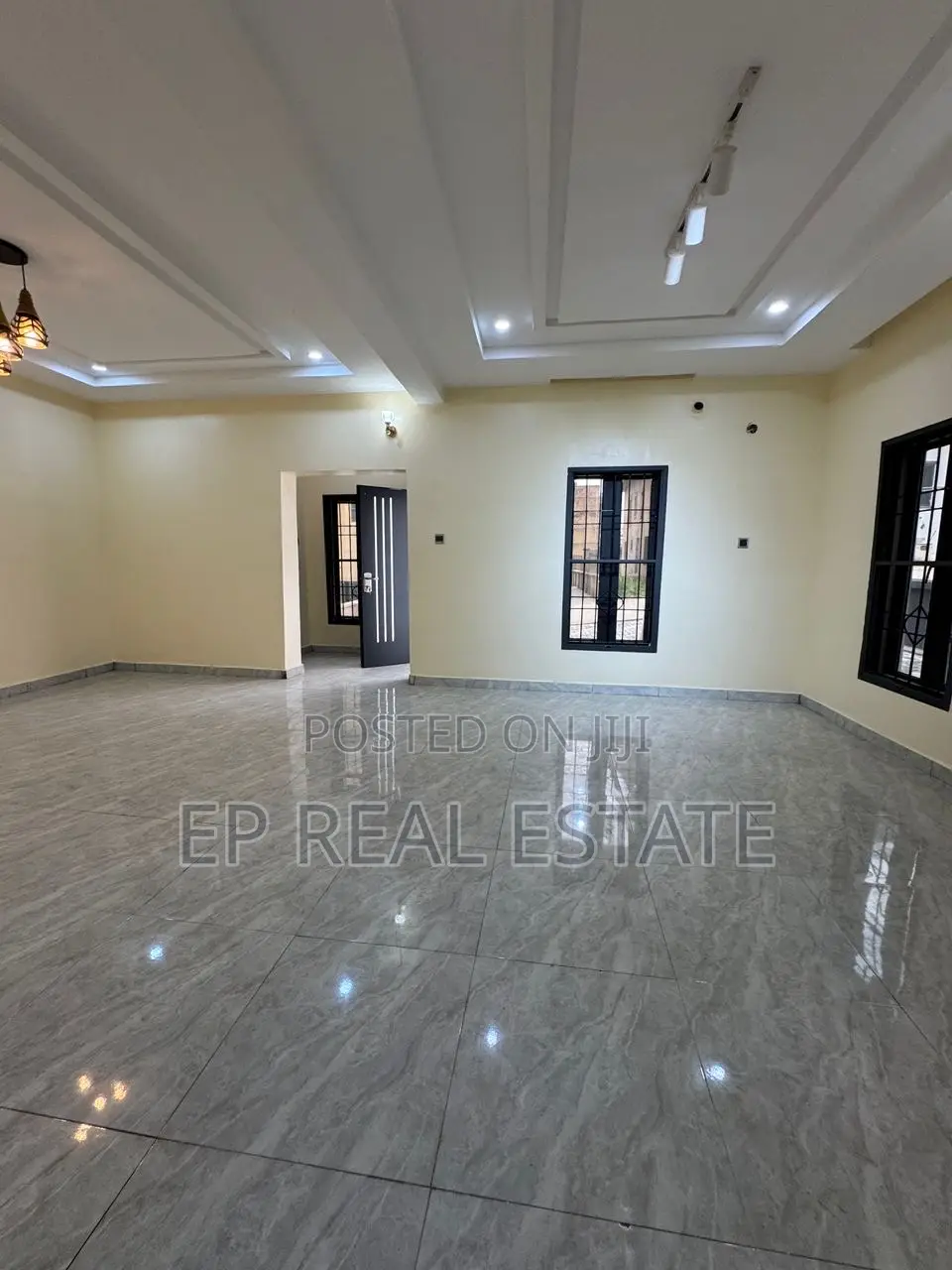 4bdrm Duplex in Apo District for rent in Apo District