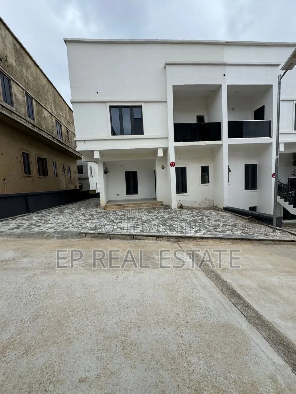 4bdrm Duplex in Apo District for rent in Apo District