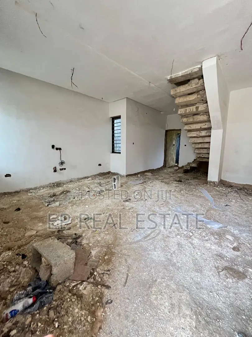 4bdrm House in Apo District for sale in Apo District
