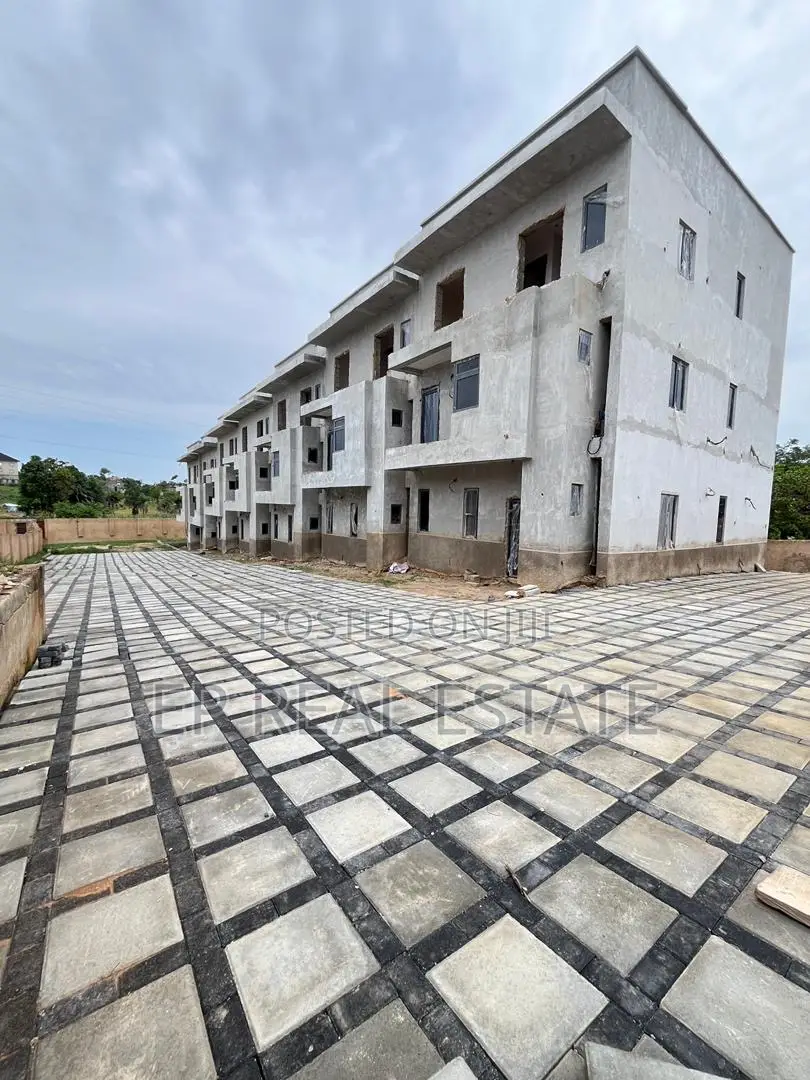 4bdrm House in Apo District for sale in Apo District