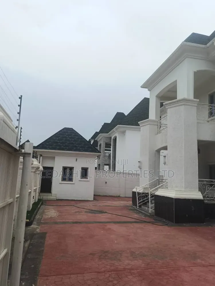 5bdrm Duplex in Efab Metropolis, Karsana for sale in Karsana