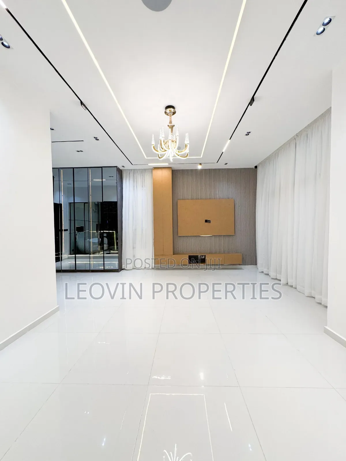 5bdrm Duplex in Chevron Luxury, Lekki Expressway for sale in Lekki Expressway