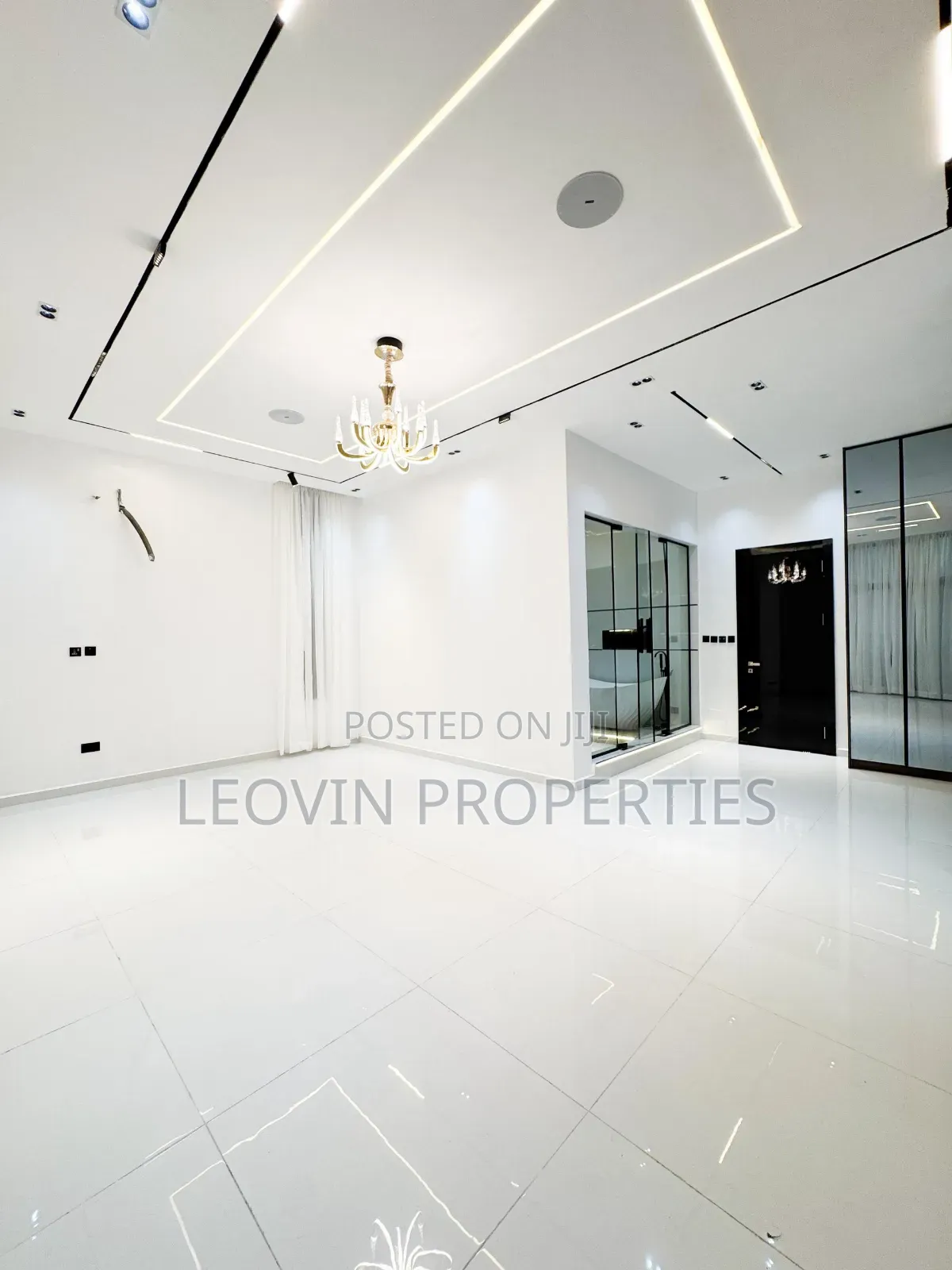 5bdrm Duplex in Chevron Luxury, Lekki Expressway for sale in Lekki Expressway
