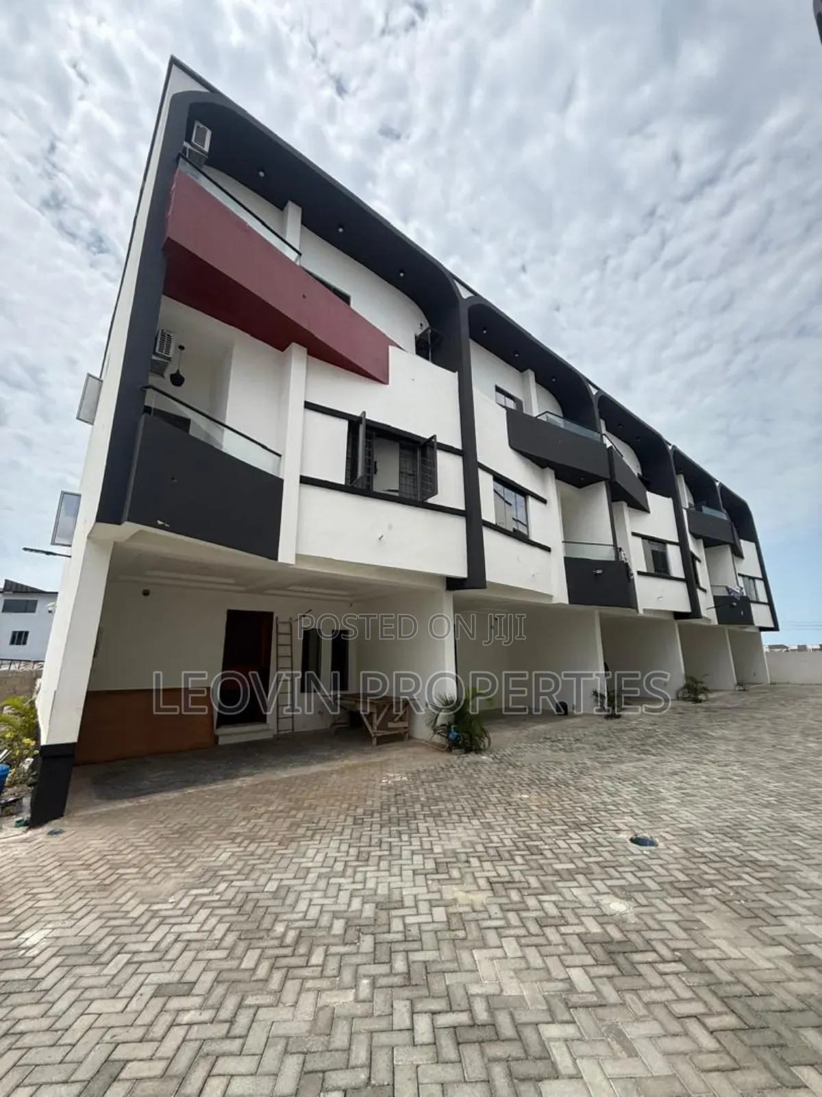 4bdrm Duplex in Orchid Smart Estate, Lekki Expressway for sale in Lekki Expressway