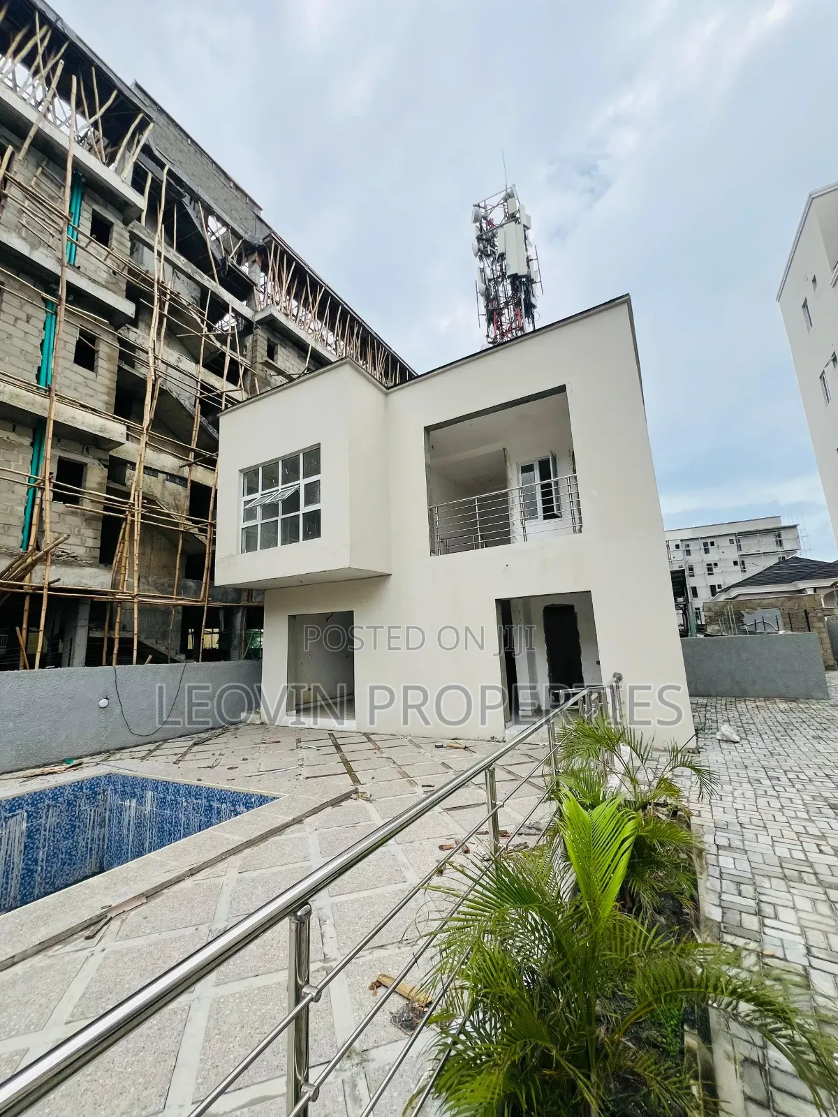 2bdrm Apartment in Ikate Luxury, Lekki Expressway for sale in Lekki Expressway