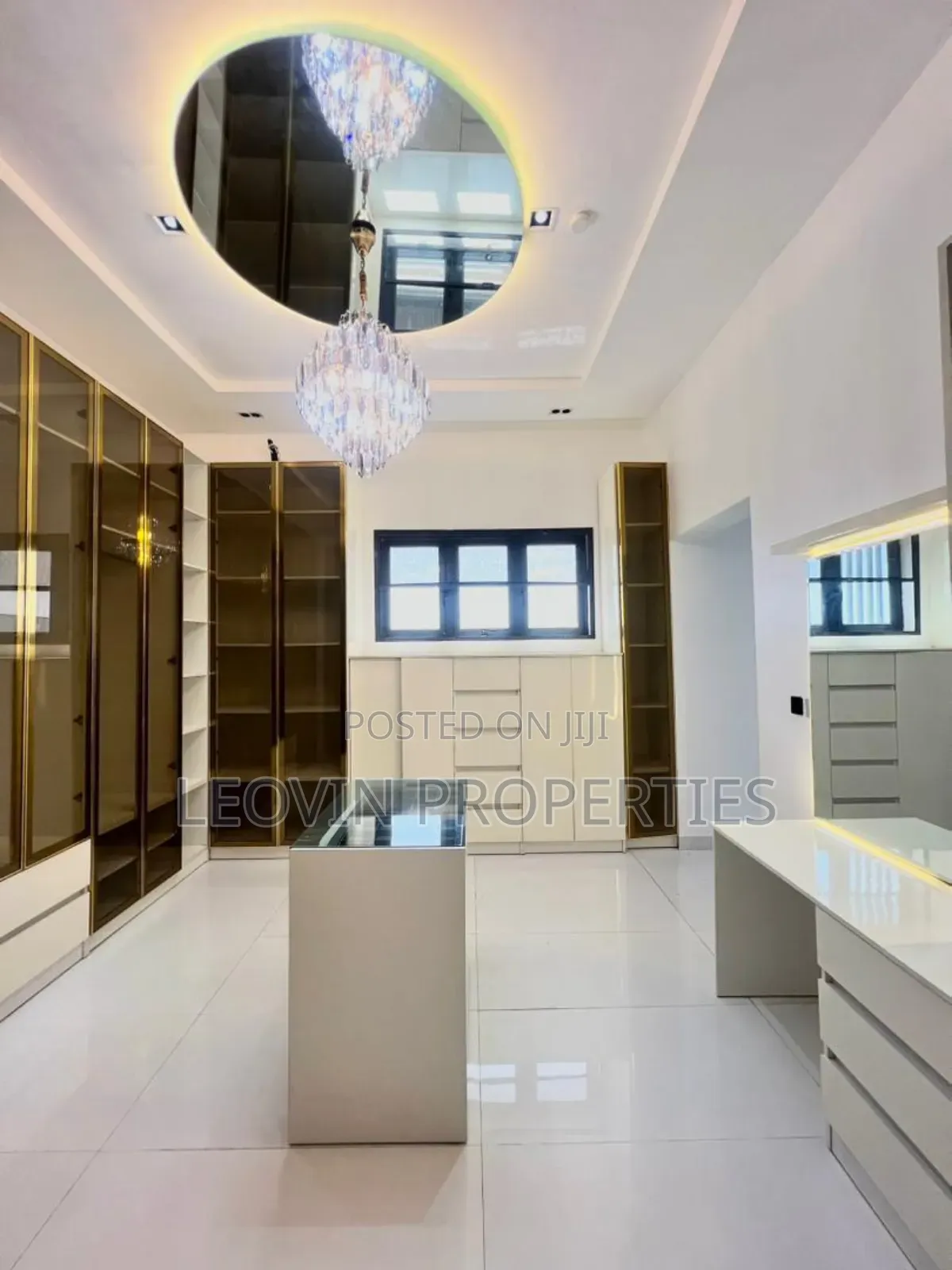 6bdrm Duplex in Osapa Luxury Estate, Lekki Expressway for sale in Lekki Expressway