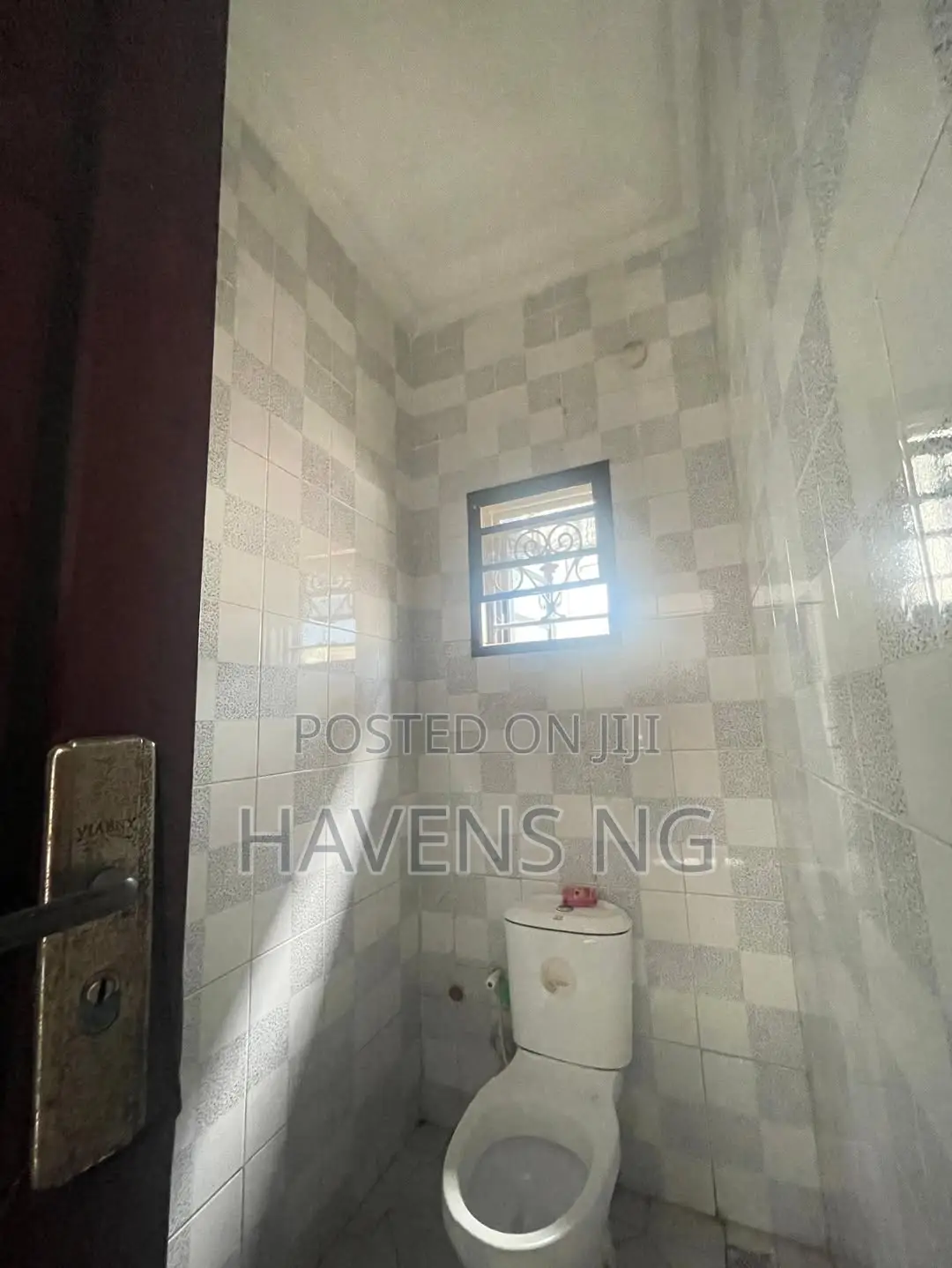 5bdrm Duplex in Eneka for sale in Eneka