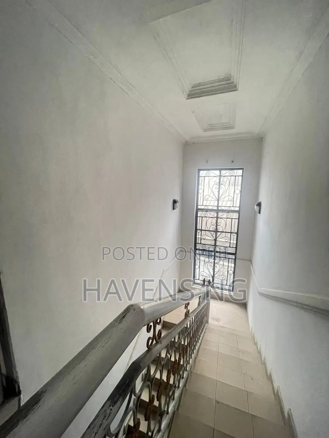 5bdrm Duplex in Eneka for sale in Eneka