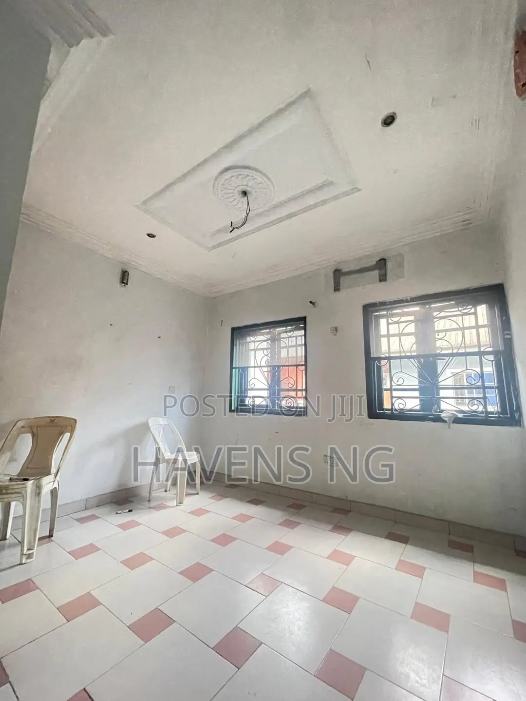 5bdrm Duplex in Eneka for sale in Eneka