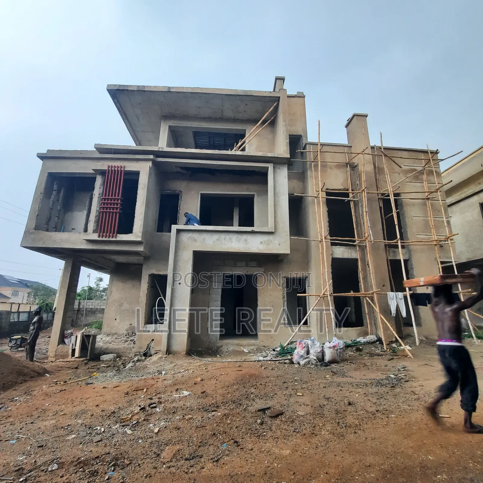 5bdrm Duplex in Mabushi for sale in Mabushi
