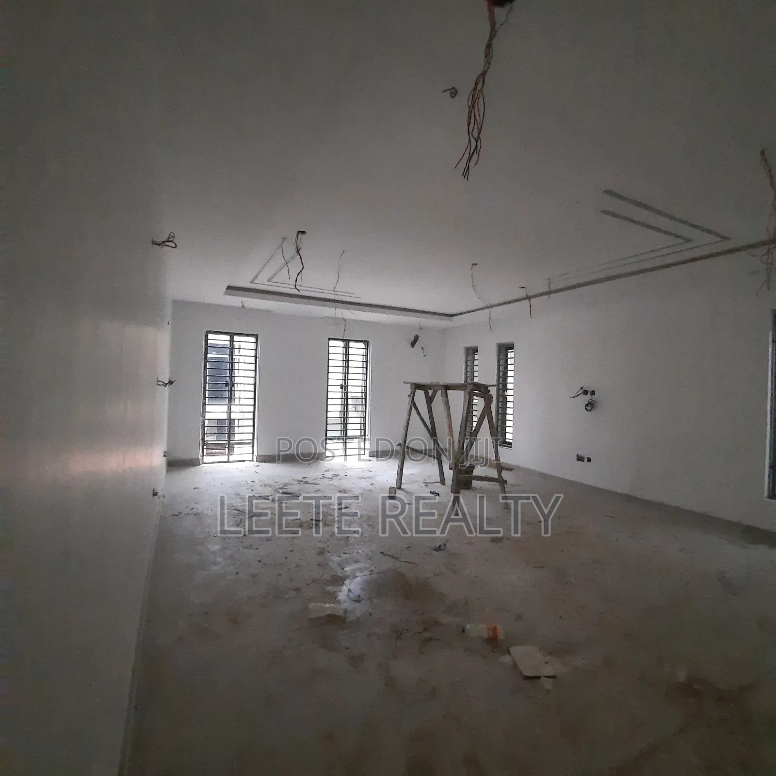 5bdrm Duplex in Mabushi for sale in Mabushi