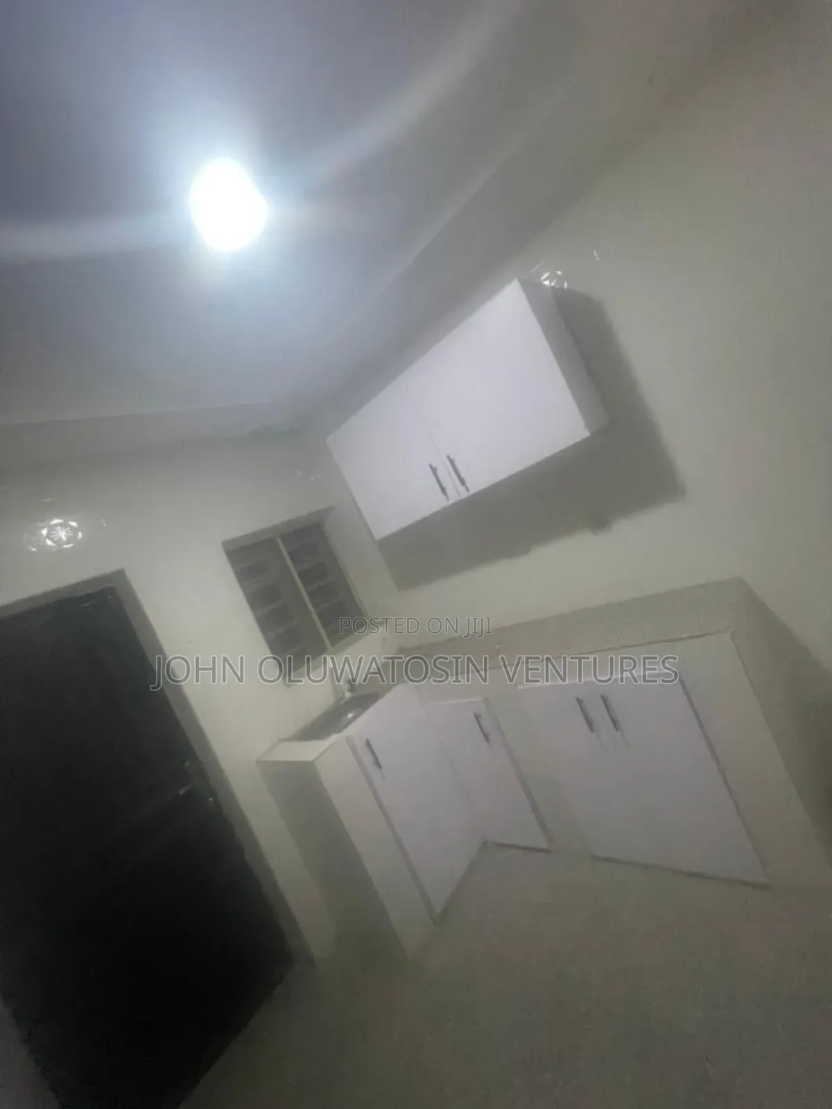 2bdrm Bungalow in Omolayo Estate, Akobo for rent in Akobo