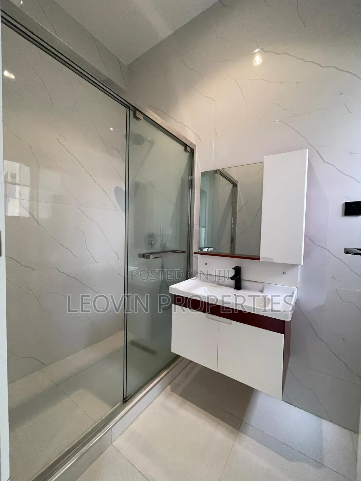 6bdrm Penthouse in Chevron Luxury, Lekki Expressway for sale in Lekki Expressway