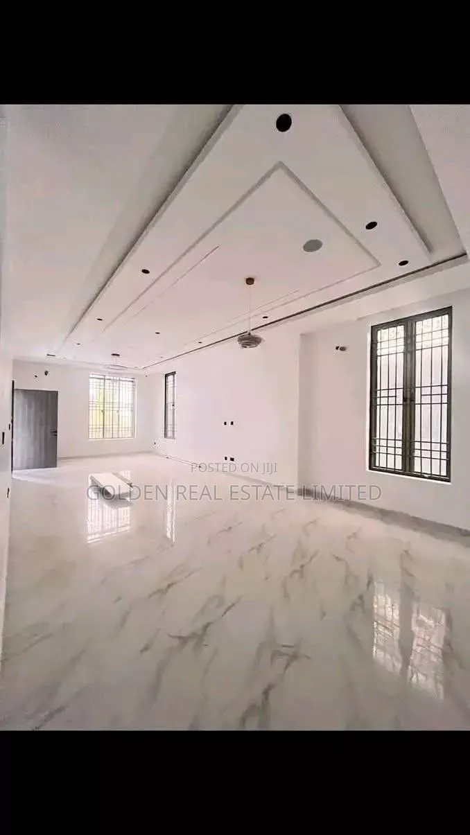 4bdrm Duplex in Apo Resettlement for sale in Apo Resettlement