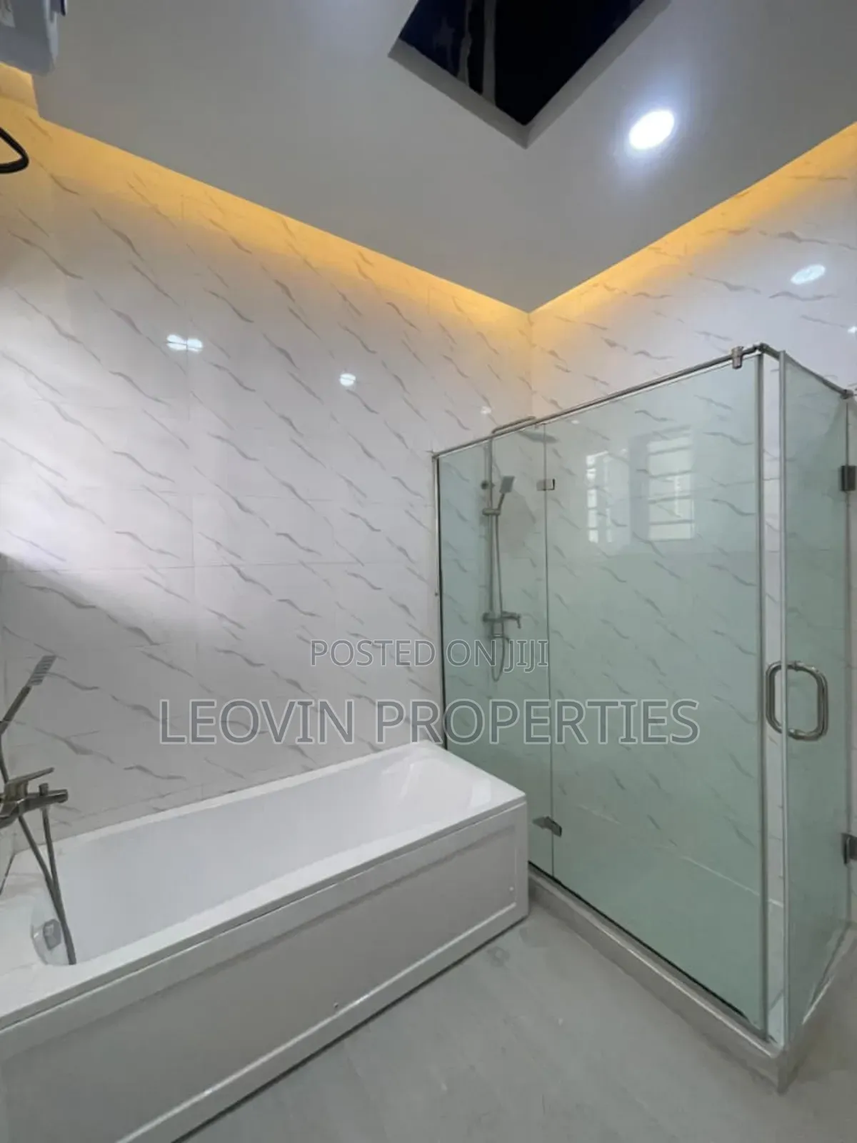 4bdrm Townhouse/Terrace in Abraham Adesanya, Lekki Expressway for sale in Lekki Expressway