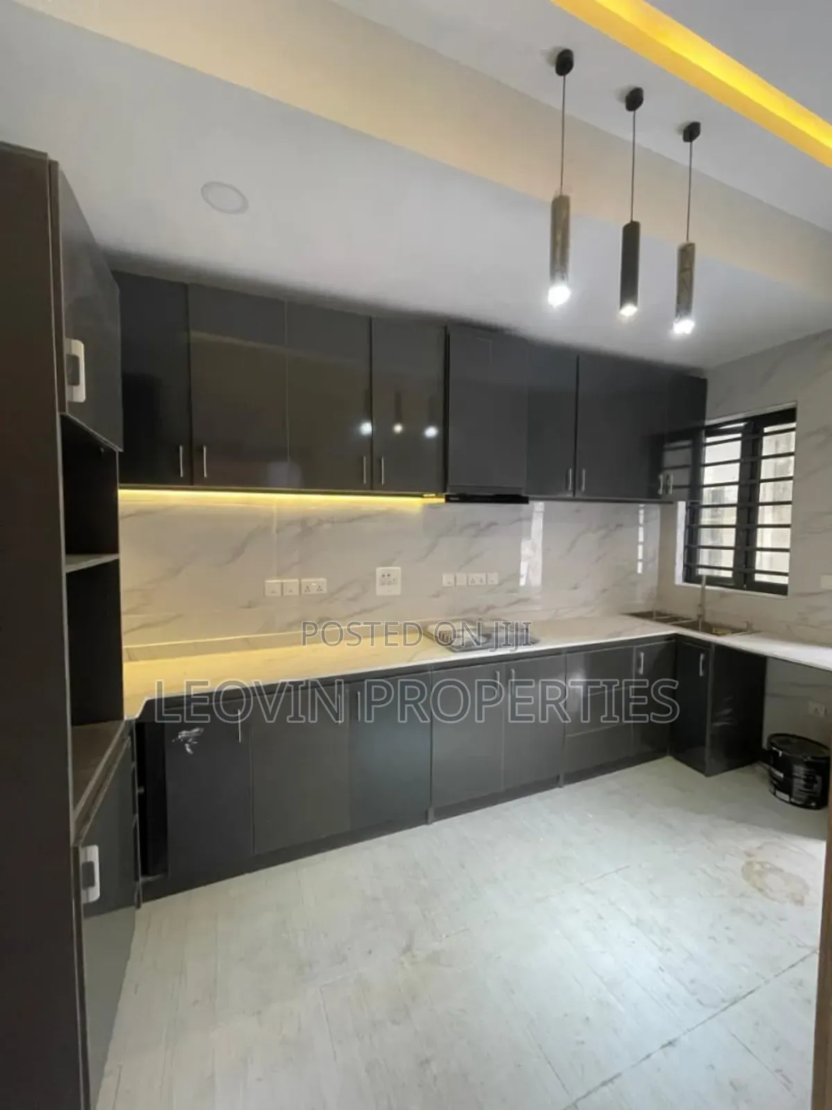 4bdrm Townhouse/Terrace in Abraham Adesanya, Lekki Expressway for sale in Lekki Expressway