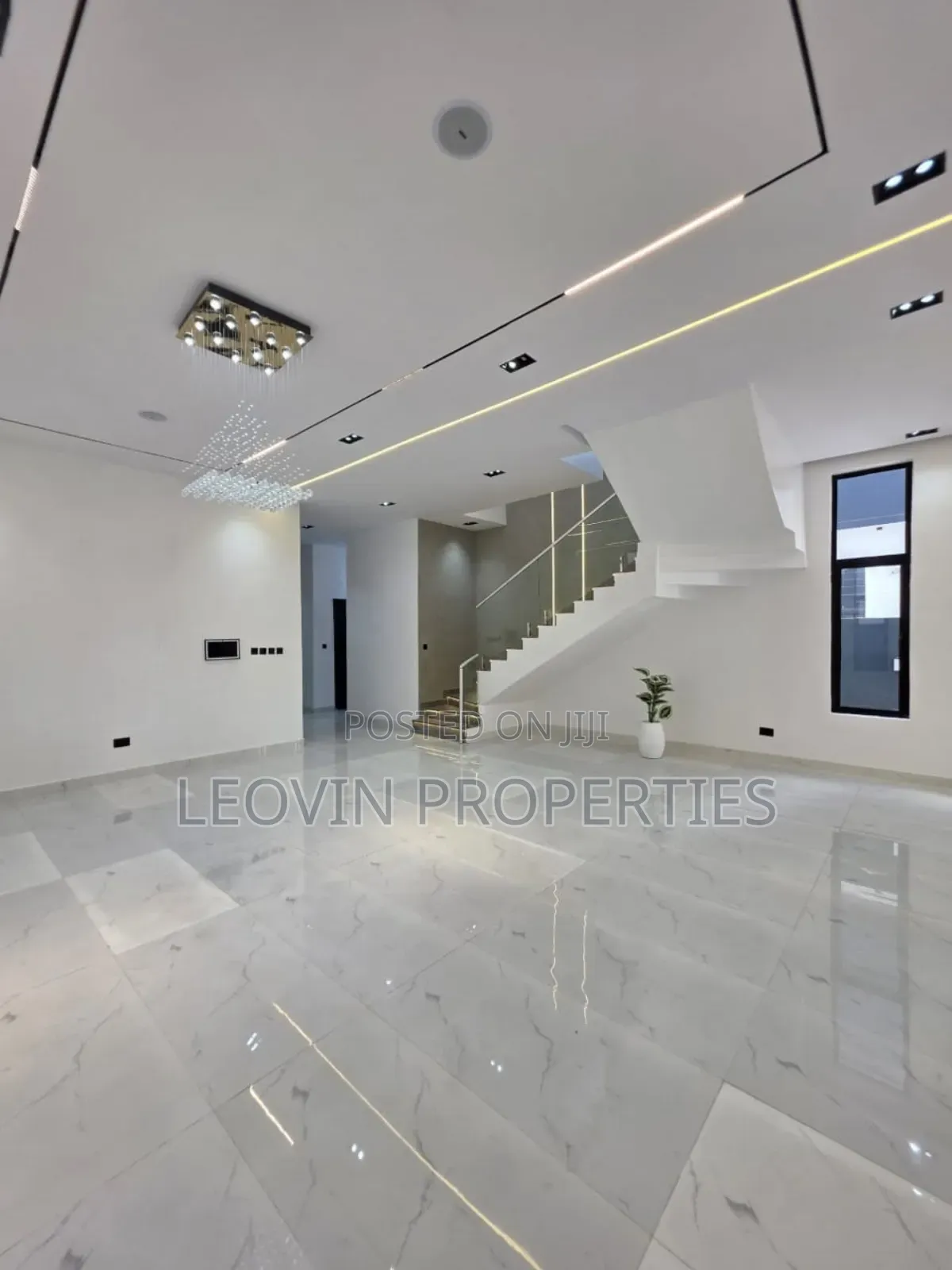 5bdrm Duplex in Chevron Luxury, Lekki Expressway for sale in Lekki Expressway