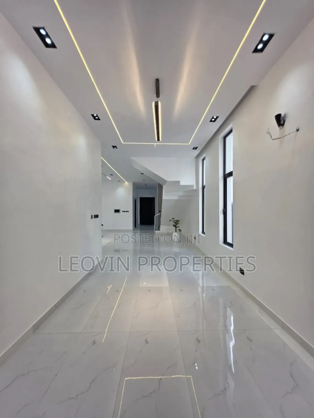 5bdrm Duplex in Chevron Luxury, Lekki Expressway for sale in Lekki Expressway