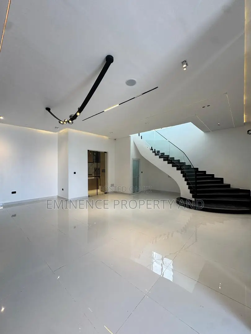 4bdrm Duplex in Off Lekki-Epe Expressway for sale in Off Lekki-Epe Expressway