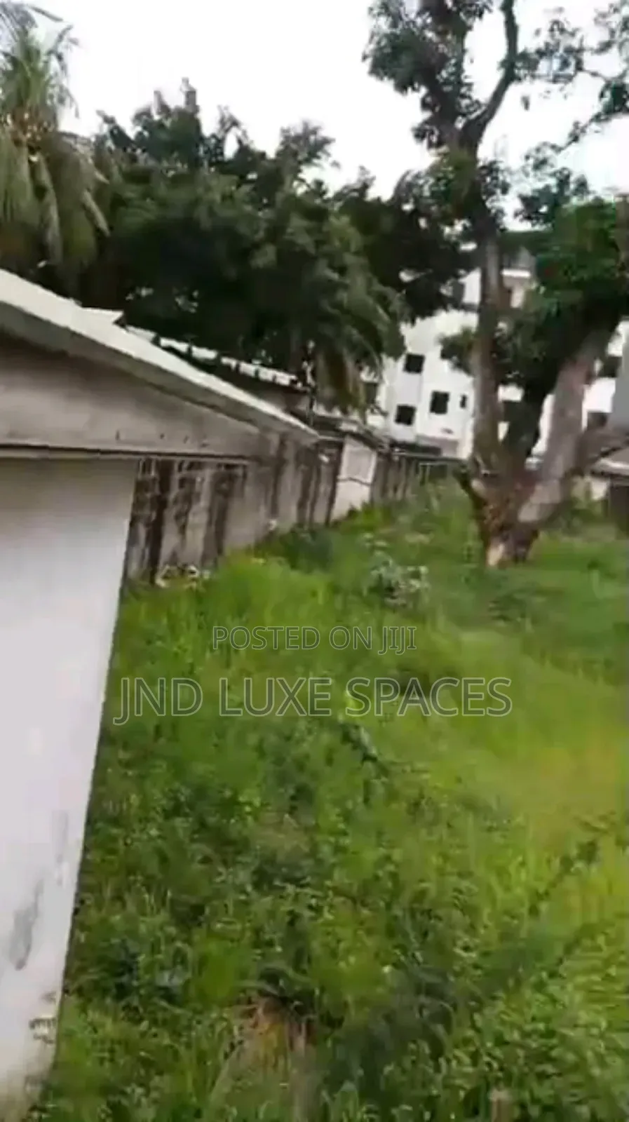 Half Plot of All Off Allen Close to the Road 325sqm in Allen Avenue
