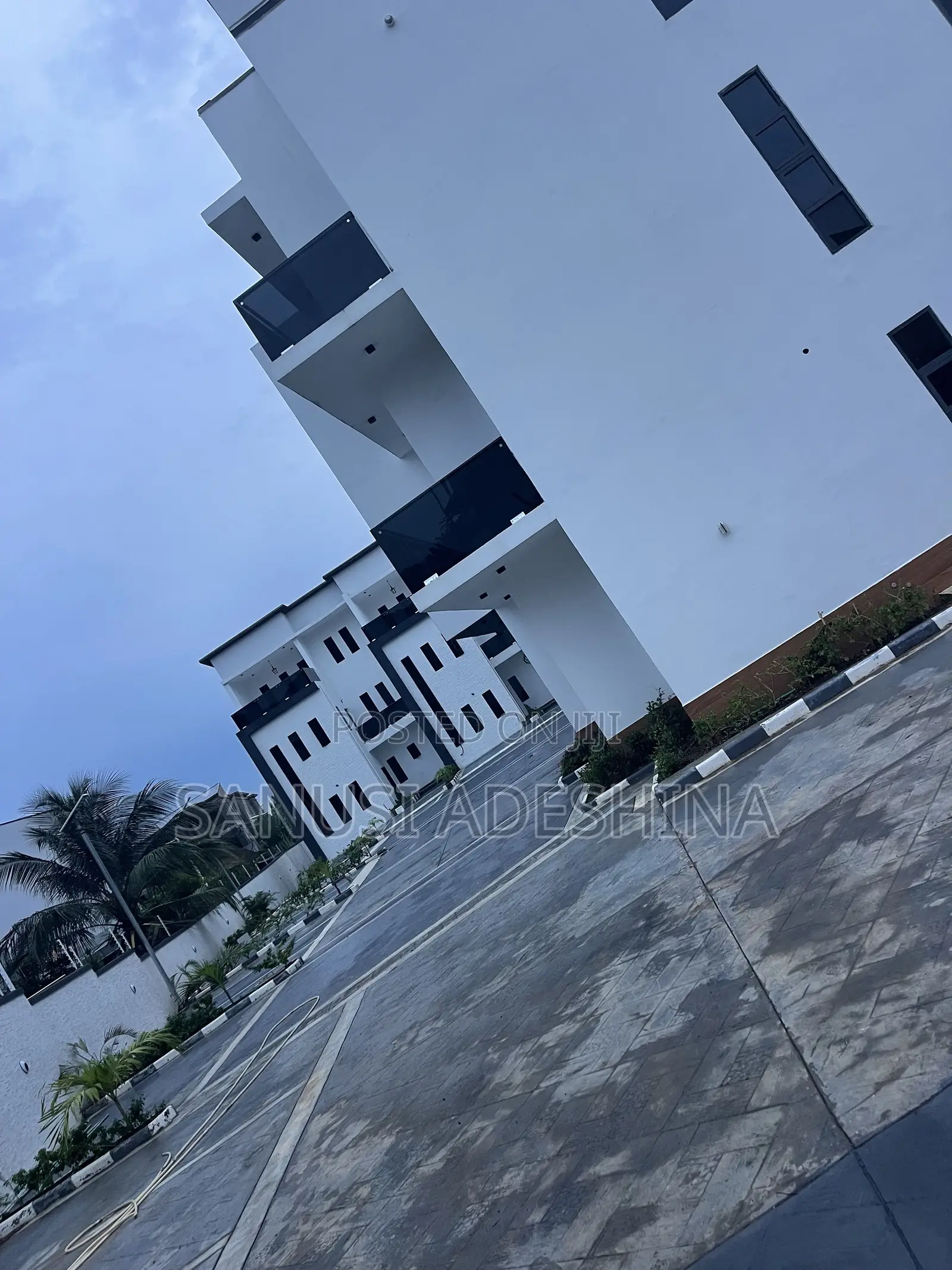 3bdrm Block of Flats in Katampe Extension At for sale in Katampe Extension