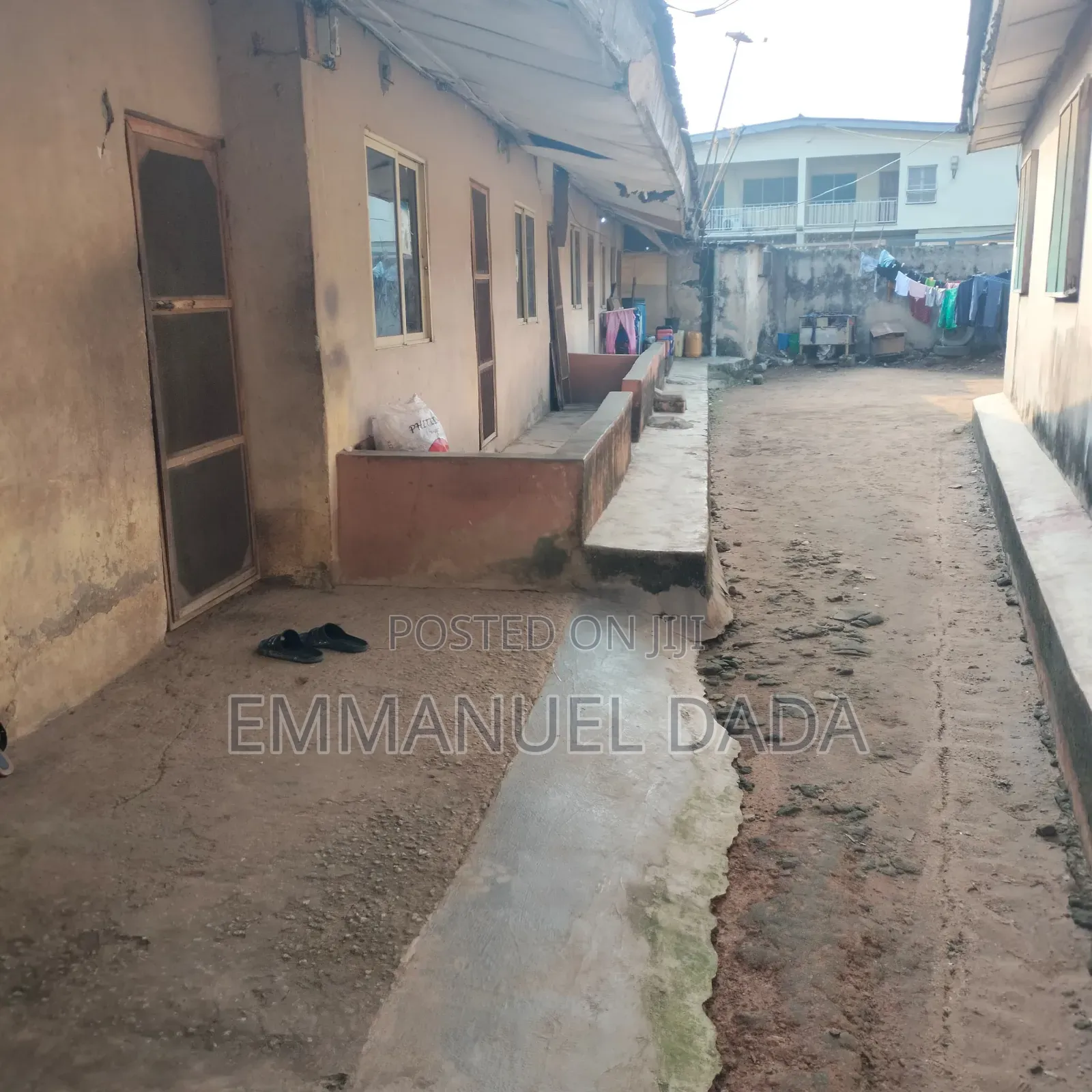 12bdrm House in Shogunle for sale in Shogunle