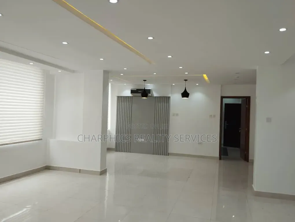 3bdrm Apartment in Akin Olugbade for rent in Akin Olugbade