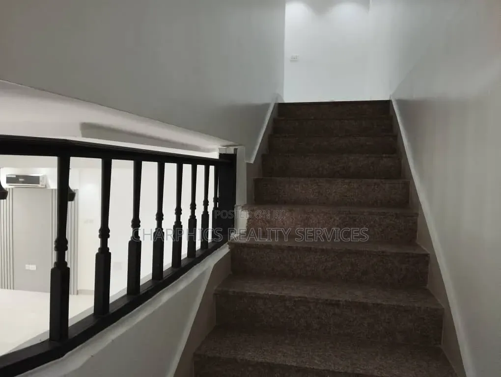 3bdrm Apartment in Akin Olugbade for rent in Akin Olugbade