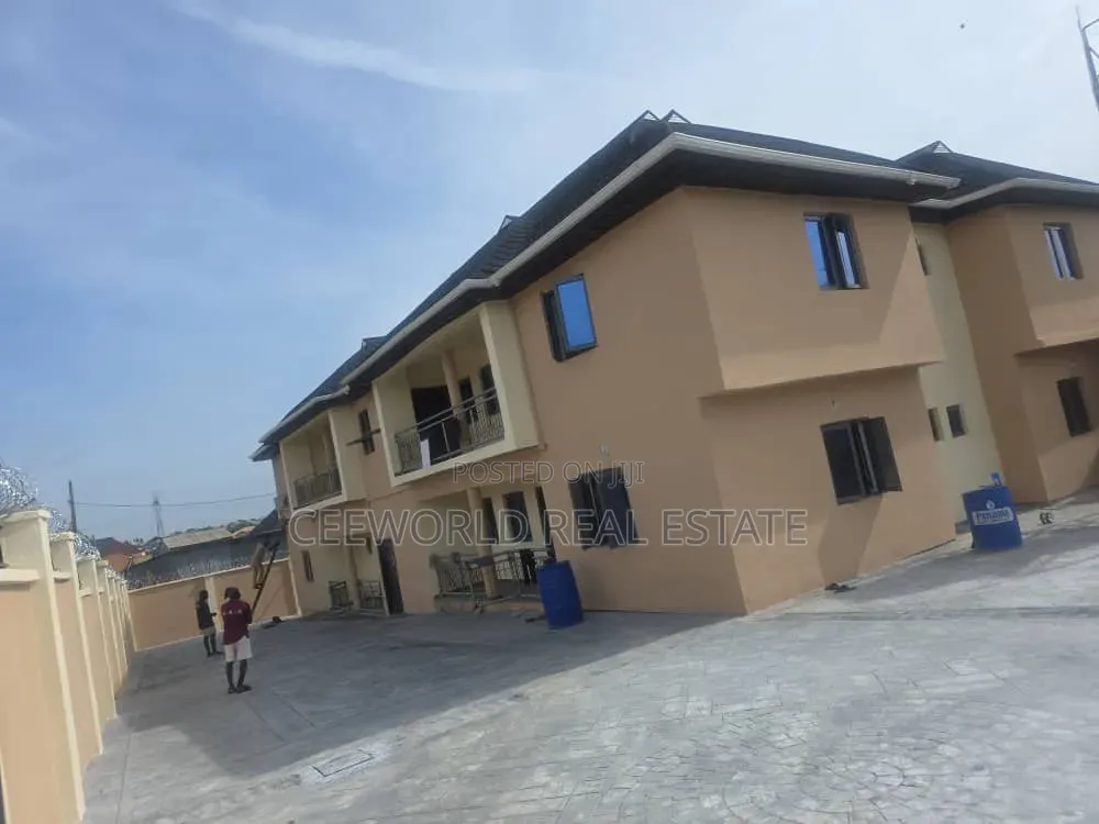 3bdrm Apartment in Olusoji Oluyole, Akala Express for rent in Akala Express