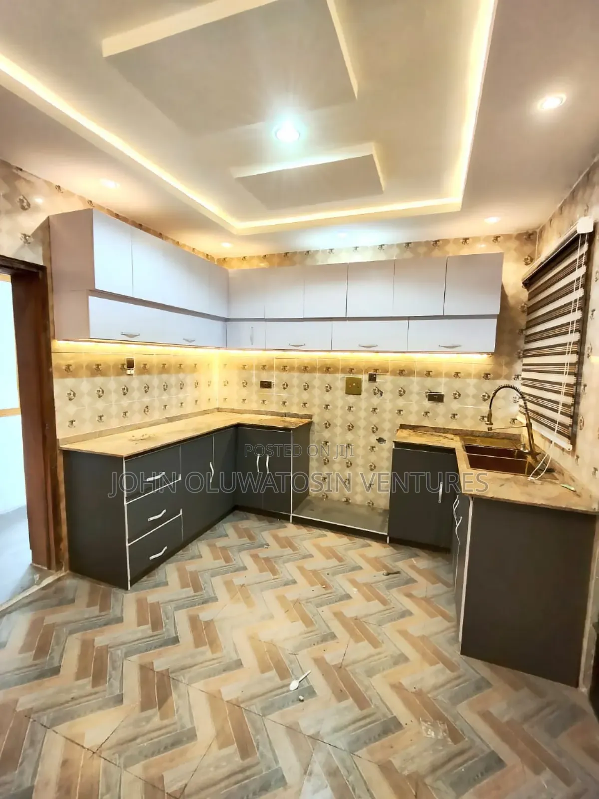 3bdrm Bungalow in Alase Igbooloyin, Ojoo for rent in Ojoo
