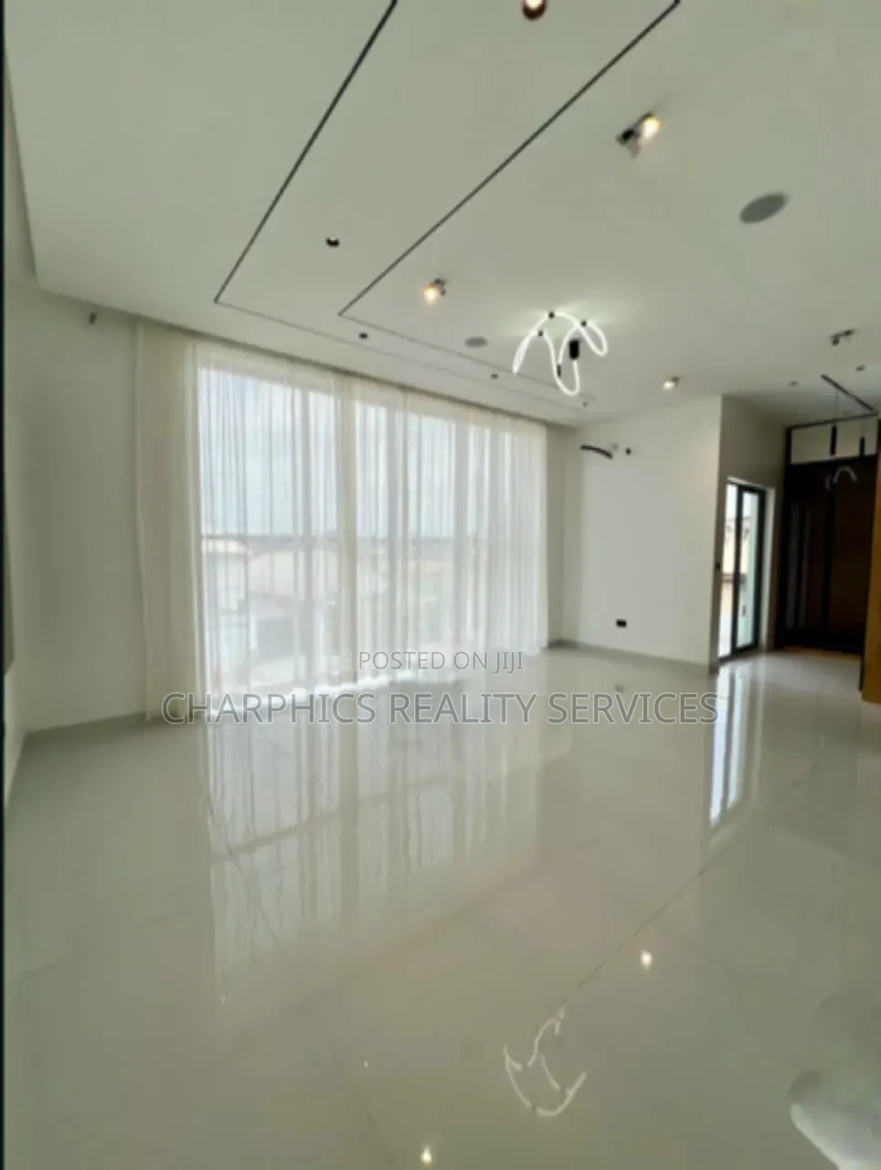 4bdrm Duplex in Off Lekki-Epe Expressway for sale in Off Lekki-Epe Expressway