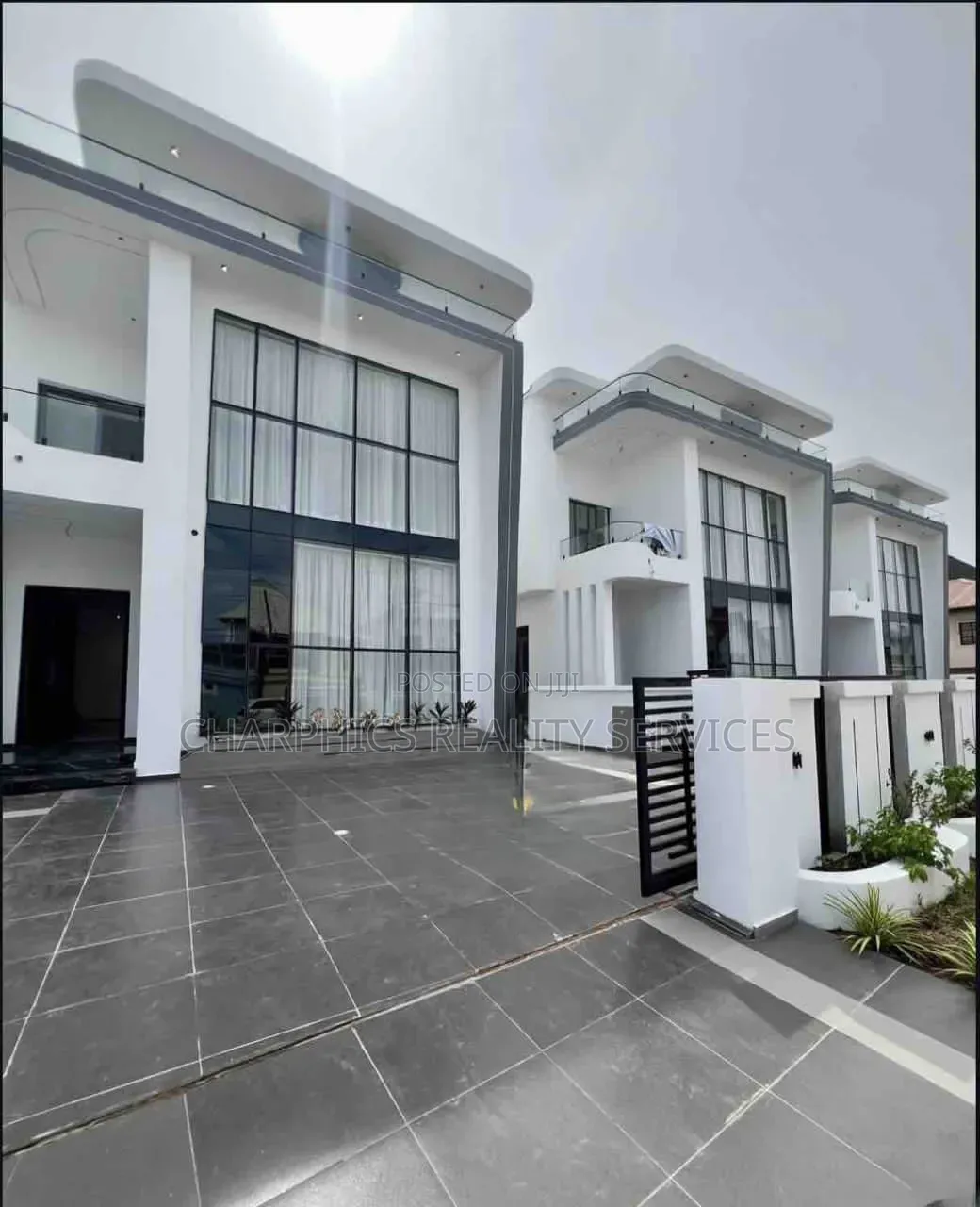 4bdrm Duplex in Off Lekki-Epe Expressway for sale in Off Lekki-Epe Expressway