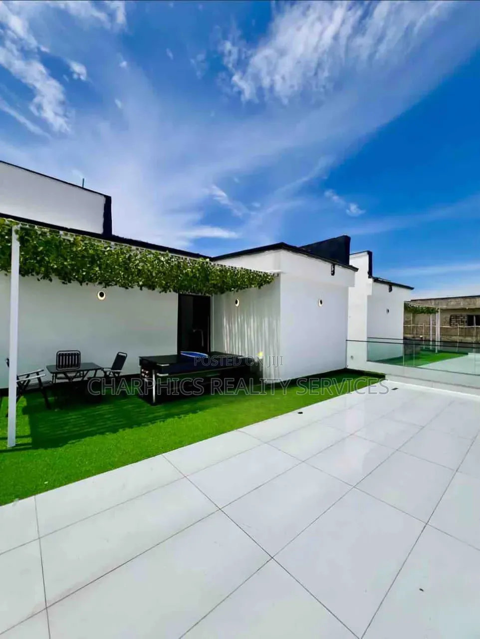5bdrm Duplex in Osapa london for sale in Osapa london